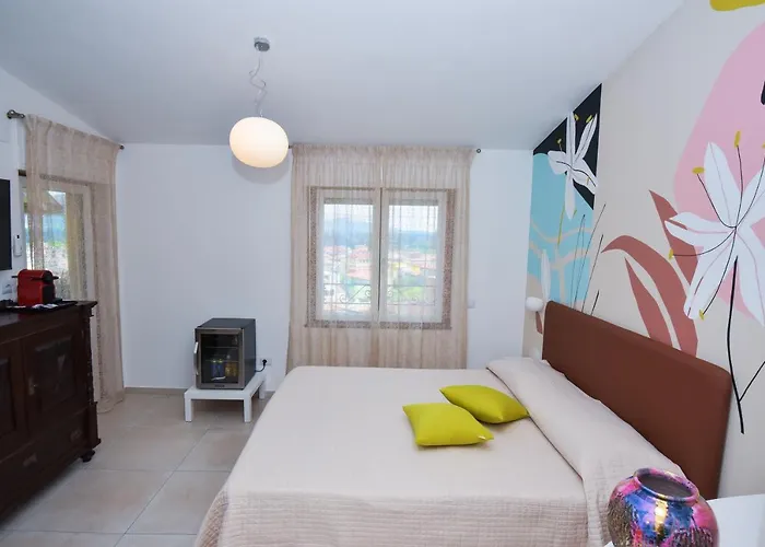 Affittacamere Vicocolli 4*